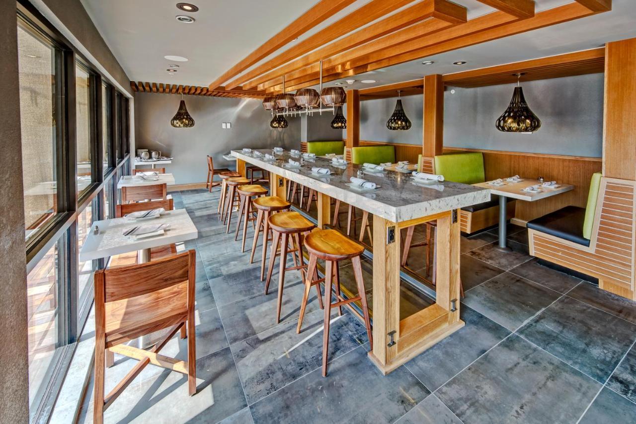 Courtyard By Marriott Oxford Hotel Екстериор снимка