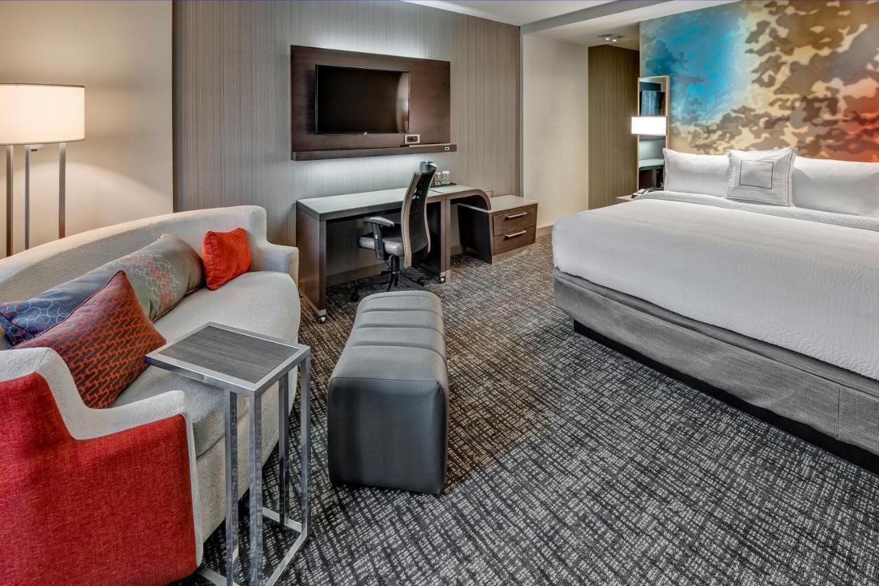 Courtyard By Marriott Oxford Hotel Екстериор снимка
