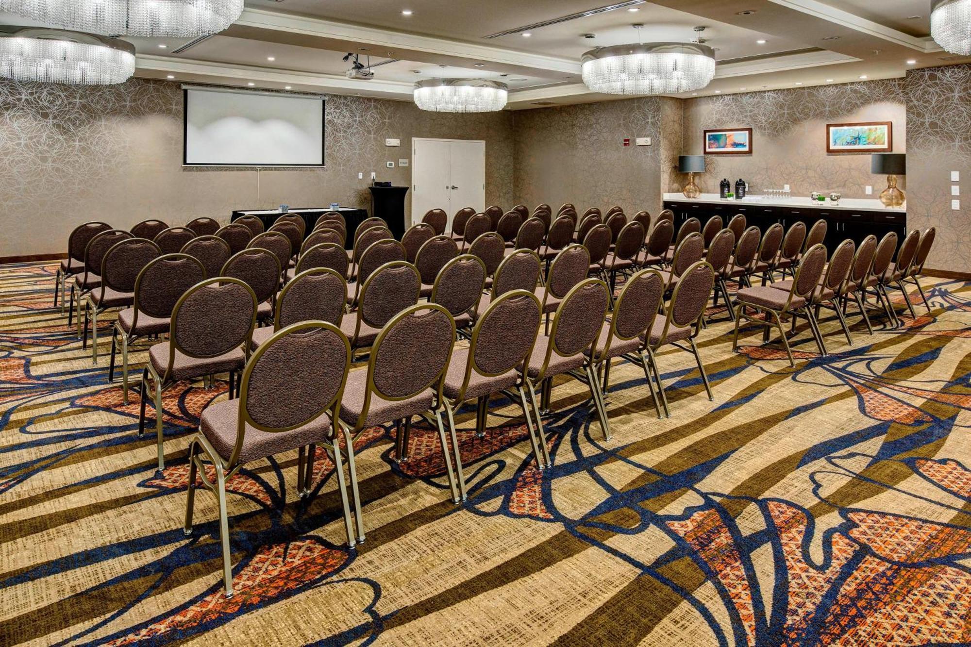 Courtyard By Marriott Oxford Hotel Екстериор снимка