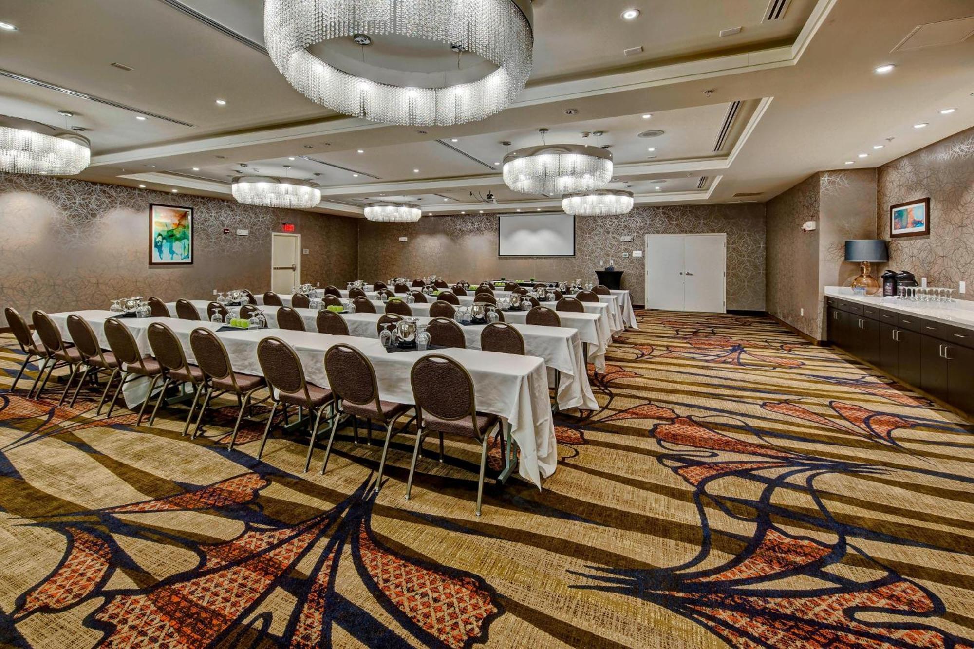 Courtyard By Marriott Oxford Hotel Екстериор снимка