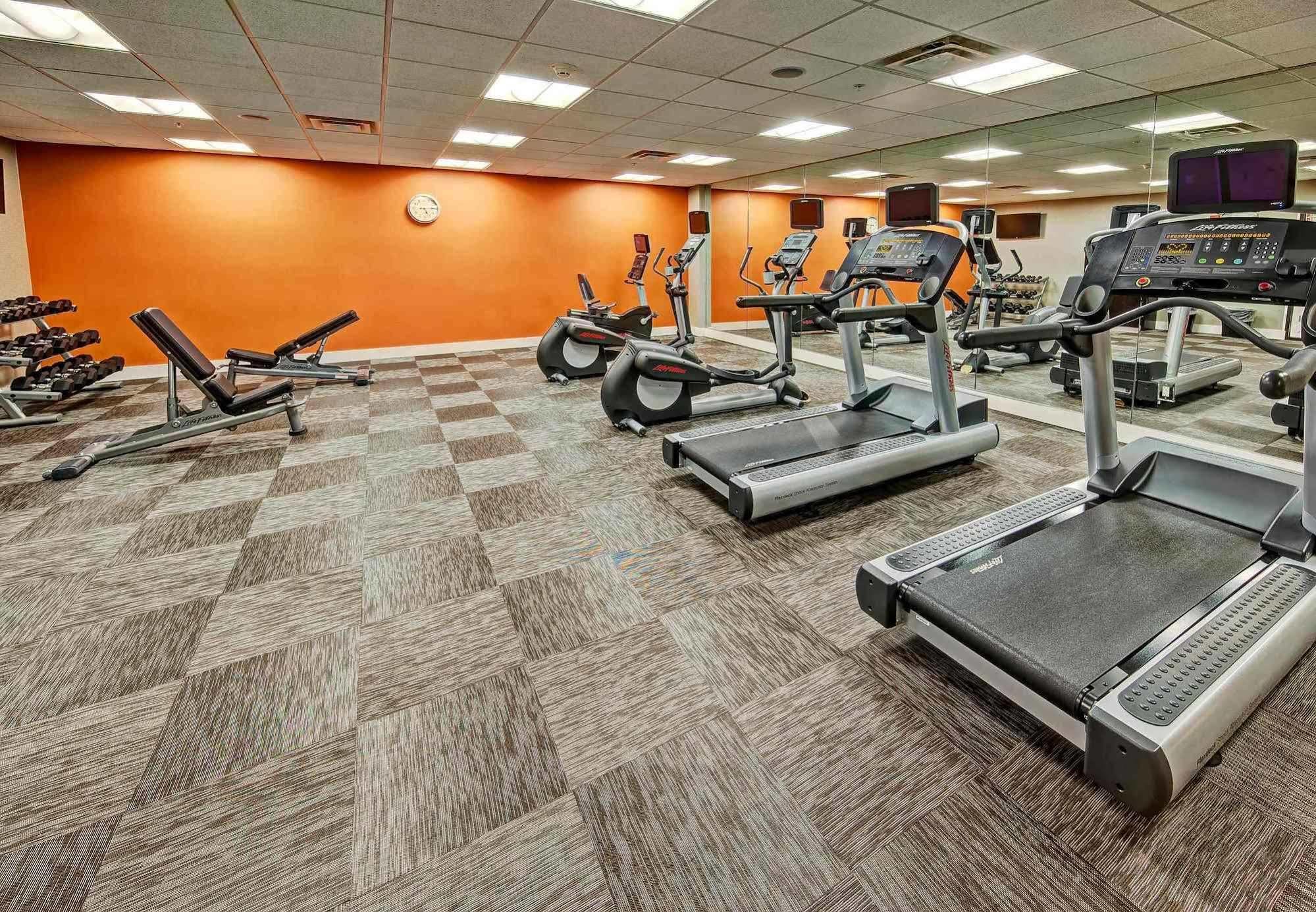 Courtyard By Marriott Oxford Hotel Екстериор снимка